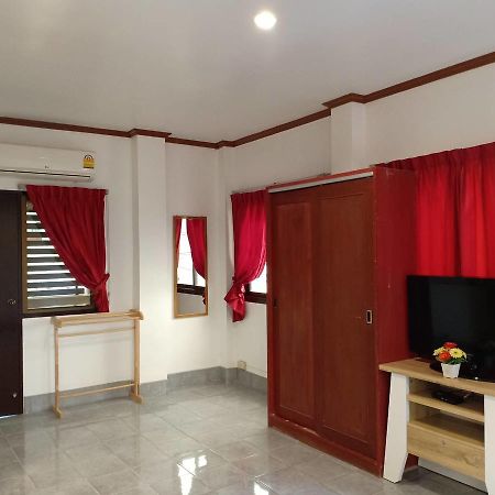 Hostel Kookkai House Patong Exterior foto